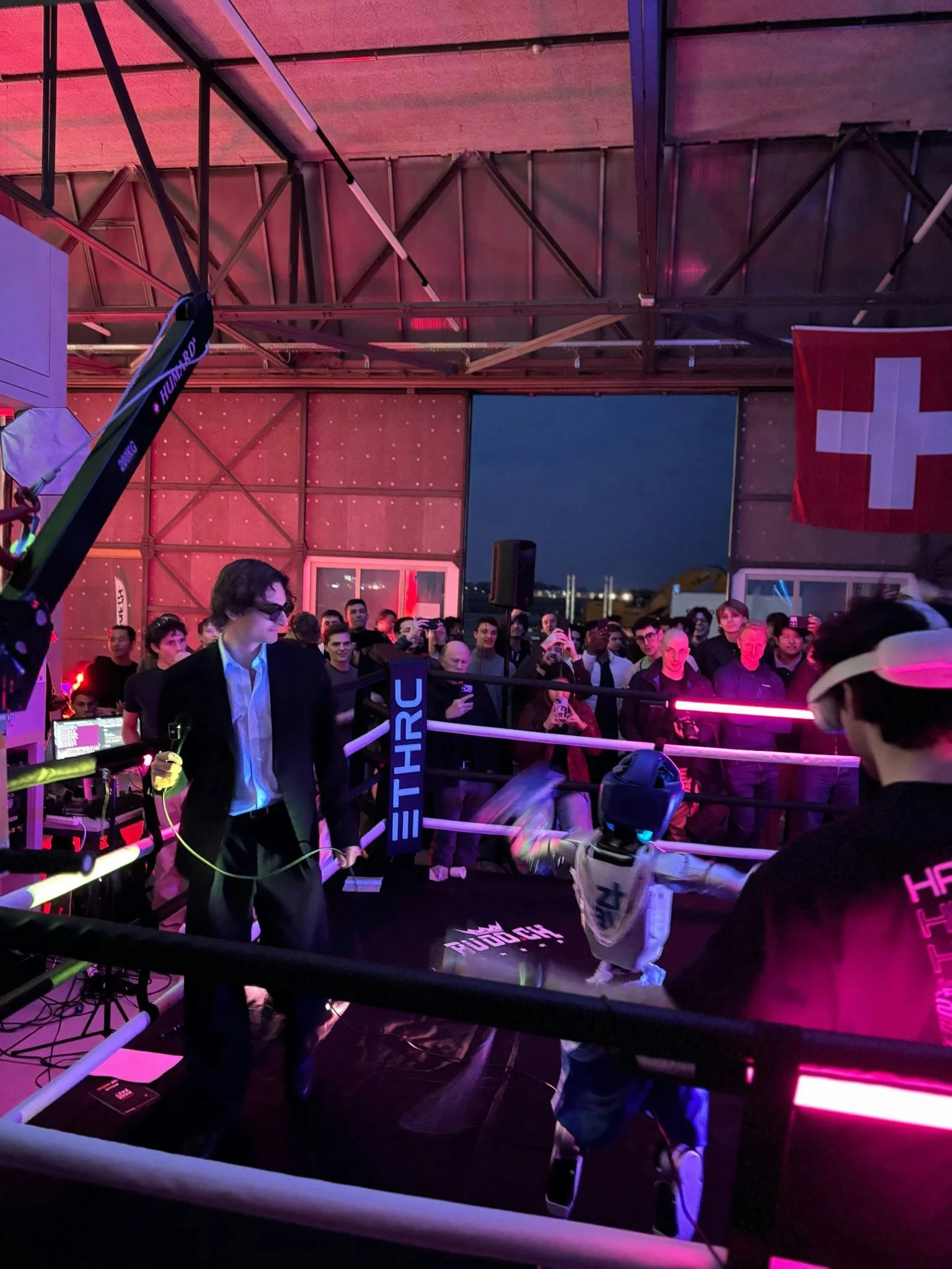 Europe's First Robot Boxing Match: Inside the Tech Behind Fighting Machines